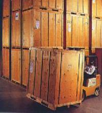 WE OFFER CONTAINERIZED STORAGE
